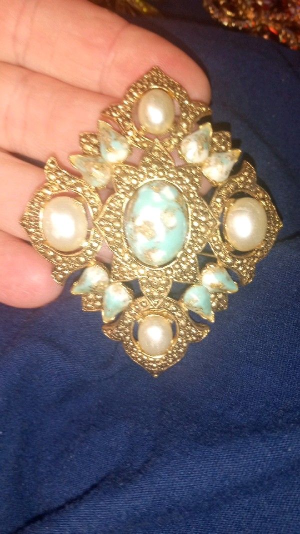 Vintage Sarah Coventry Brooch