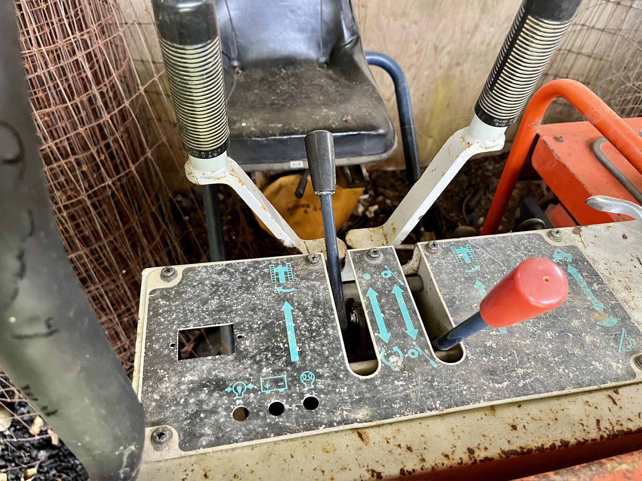 Kubota KC50L Track Riding Wheel Barrow