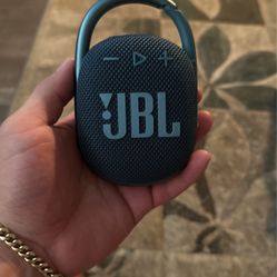 JBL PORTABLE SPEAKER  CLIP4