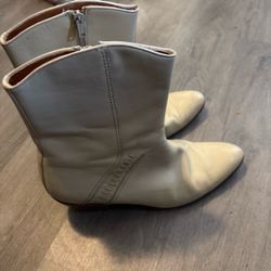 beige boots