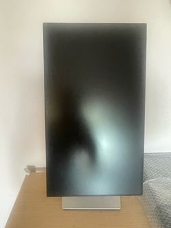 4 Dell U2422H 24 Inch Monitors