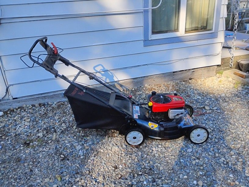 TroyBilt Xp Professional Self Propelled Mower