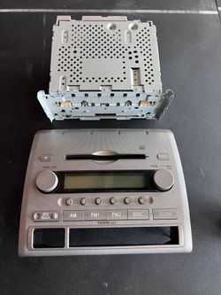 Toyota Tacoma Original Stereo 
