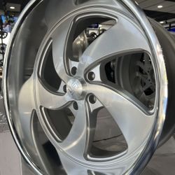 Us Mags Desperado 5 Staggered 22x8.5 - 22x10.5 Wheels For Obs Or C-10 Chevy