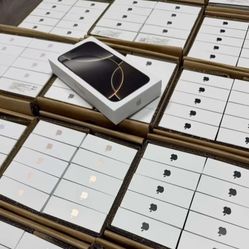 IPhone 16 Pro Max With Different Brand,gold,white,blue 