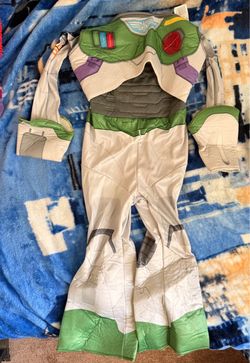 Buzz light year size 3-5 Halloween costume