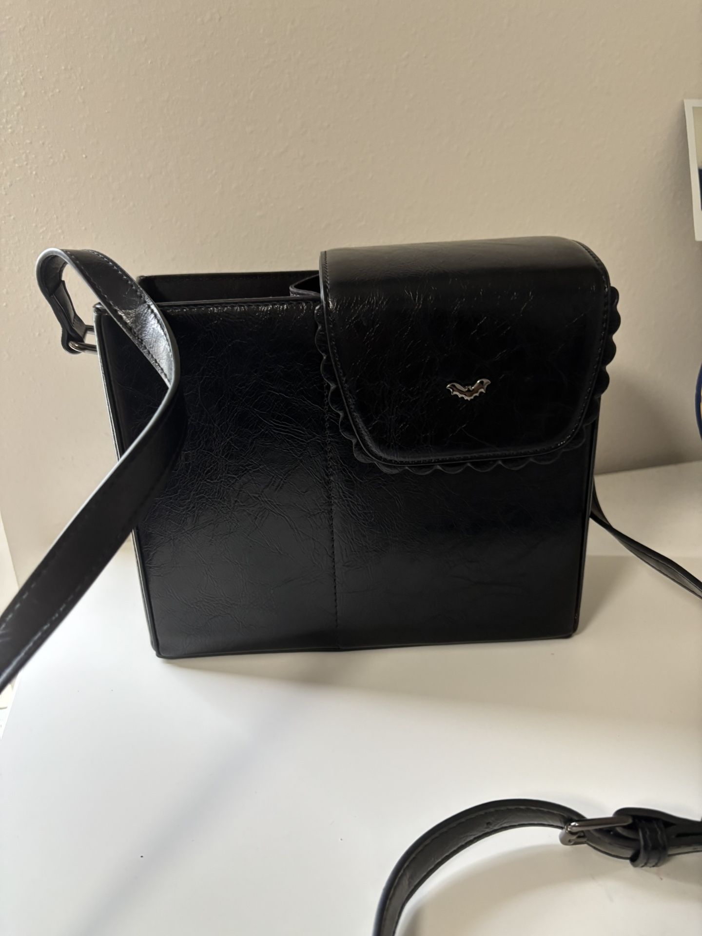 Kate Gabrielle Water bottle Purse