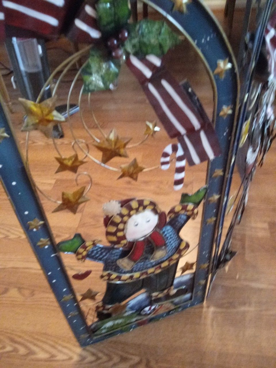 Metal christmas decor devided in 3 sections great for in front of fire place near tree or in patio 2 sides fold for standing or even wall 15.00
