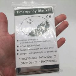 2 Emergency BLANKETS Thermal Survival Safety Insulating Mylar Heat blanket