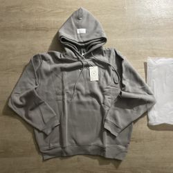NIKE X ESSENTIALS - medium + large 