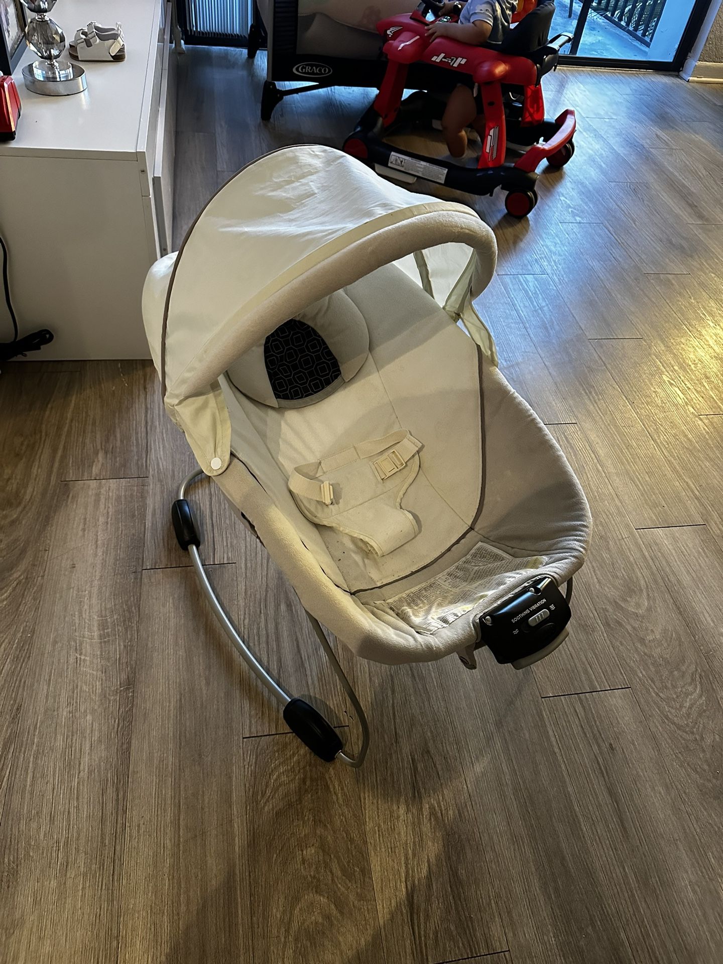Regalo Sillita De Bebé, Usa Pilas, Vibra