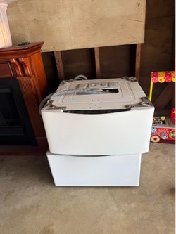 LG Washer SideKick Pedestal and Dryer Storage Pedestal