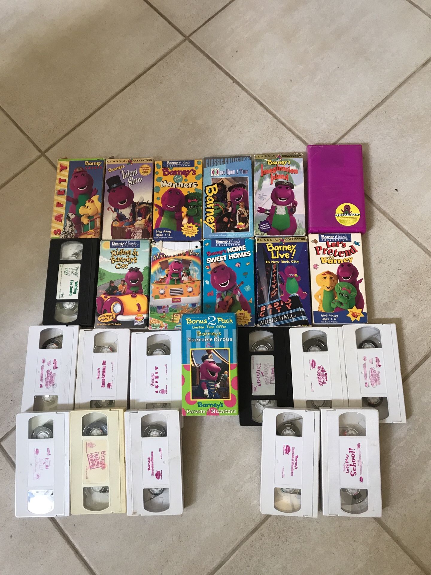 25 VHS BARNEY tapes!! Some in original boxes!!