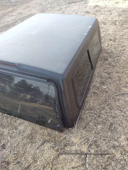 Camper shell