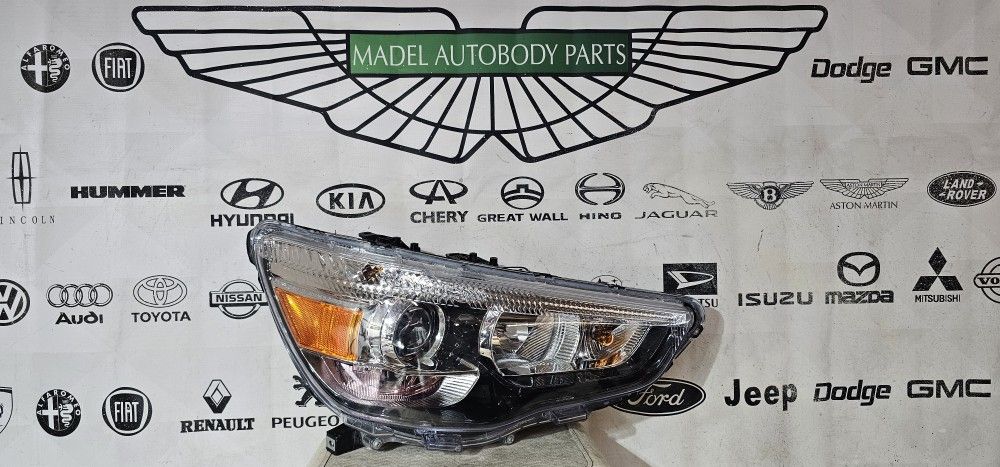 2011-2019 MITSUBISHI OUTLANDER XENON HID HEADLIGHT OEM- RIGHT PASSENGER SIDE