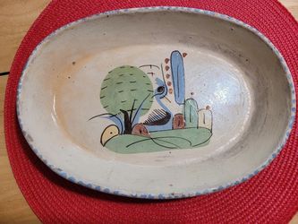 Vintage Mexican Oval Tan Clay Pottery