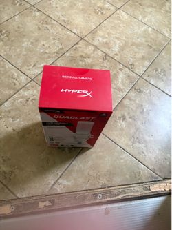 HYPERX QUADCAST S RGB USB MICROPHONE