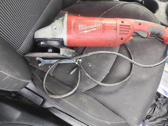 Milwaukee 7/9 grinder