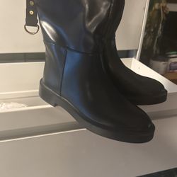 New Woman’s Black Hm Boots Size 8