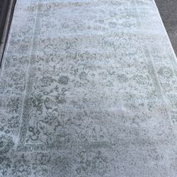 Green And Cream 5x7rug