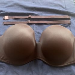Cacique Deep Plum Strapless Bra 40DD for Sale in Baltimore, MD