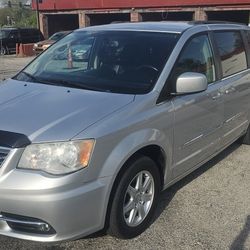 2012 Chrysler Town & Country