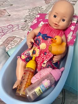 Bath time Baby ,Tub & access.