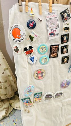 Collectible Pins￼