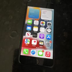iPhone XR 90% Battery Unlocked