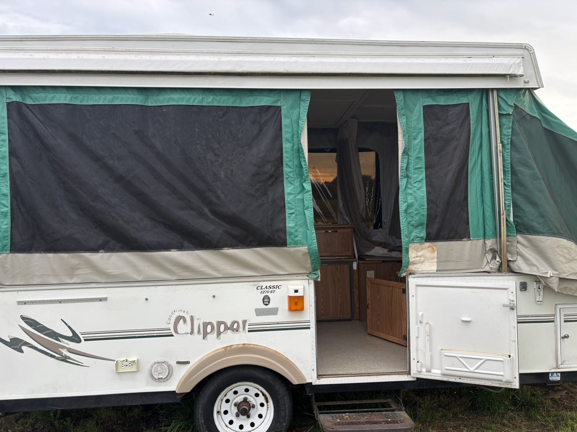 2005 Coachman Clipper