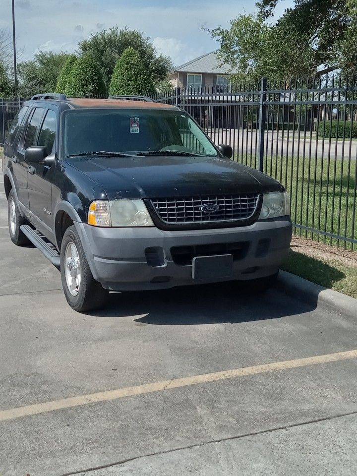 2004 Ford Explorer