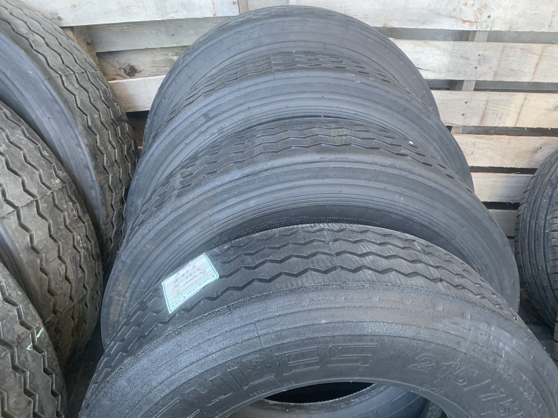 215 75r 17 5 new trailer recaps for sale in arlington wa offerup