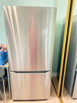Insignia Refrigerator - Lightly Used