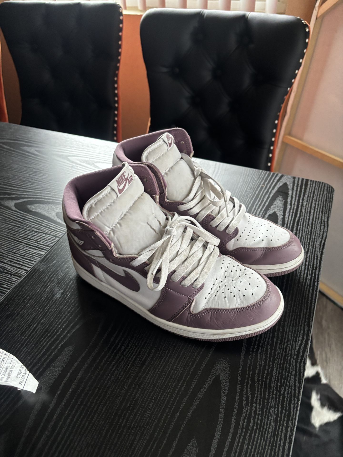 Jordan 1 “Mauve” Size 10.5