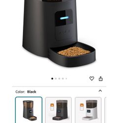 Pet feeder
