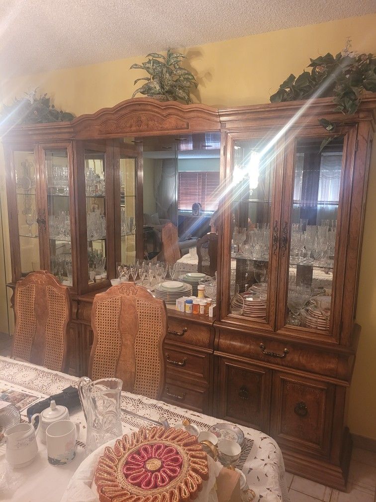 Dinning Room And Livingroom Set Like New*