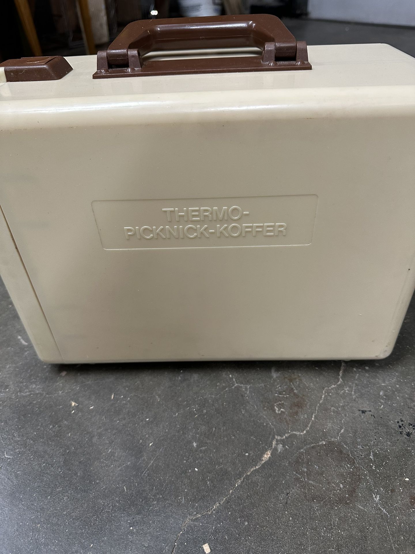 Vintage Thermo-Picknick-Koffer Travel Portable eCamping Picnic Cooler Warmer Box.