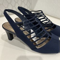 Brand New Navy Sandals Size 8 