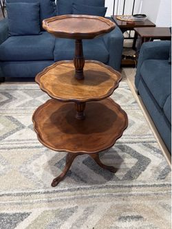 Mersman 3 tier vintage table