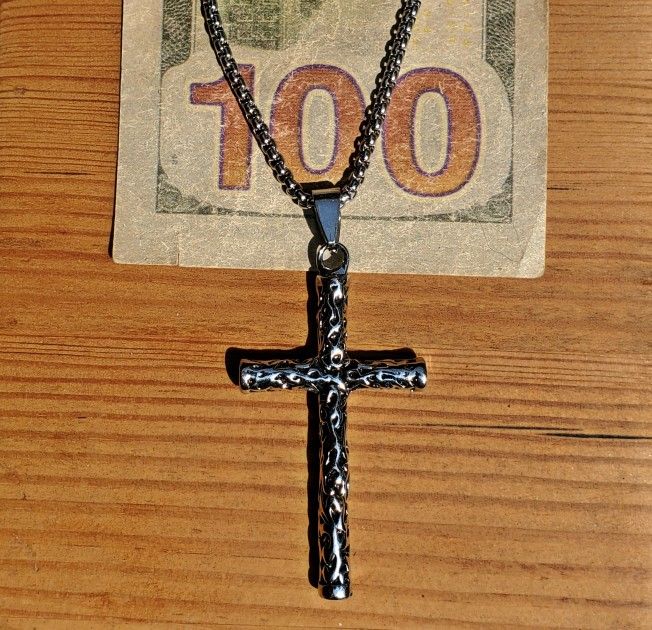 Stainless Steel "Wood" Cross Pendant 24 Inch Chain Necklace