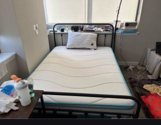 Full size mattress
