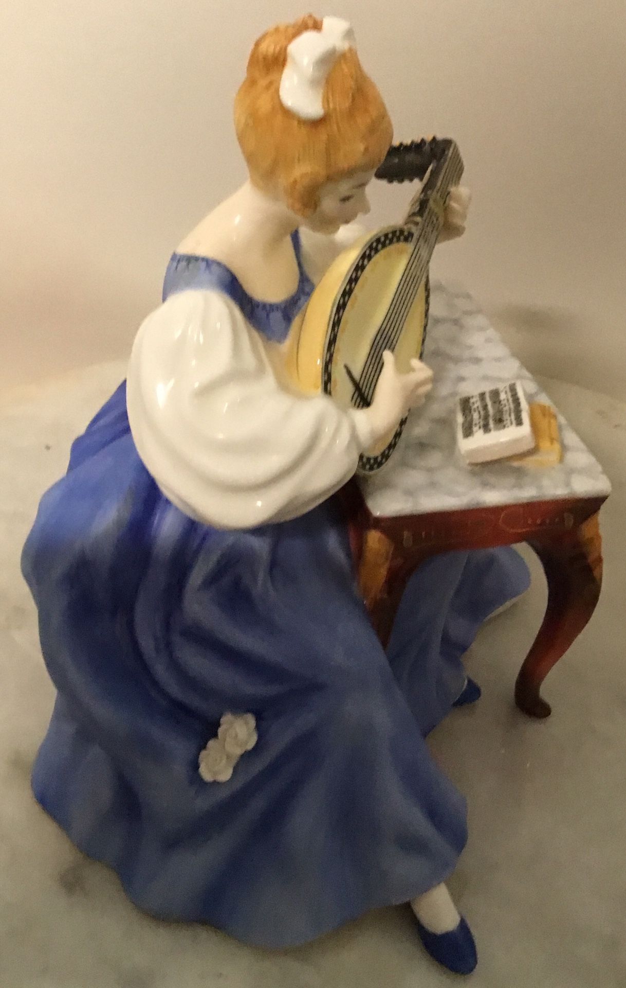 Collectible Rare Royal Doulton “Lute” HN2431 Lady Musician.