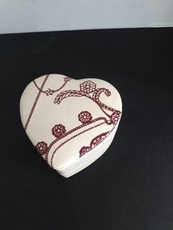 Pandora Heart Shape Jewelry Case