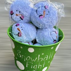 BRAND NEW Plush Fleece 6 Snowballs Green Bucket Indoor Fun