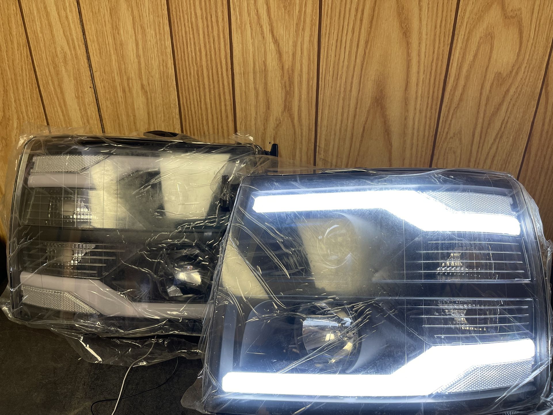 #OH1 2007-2014 Chevy Silverado Dual LED DRL Projector Halogen Headlight Pair