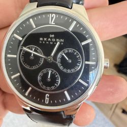 Black skagen watch