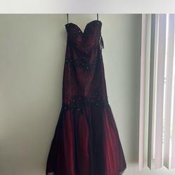 Red And Black Lace Prom Dress Never Worn !