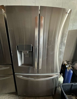 LG French Door Fridge – Stainless, Ice/Water, Clean Inside