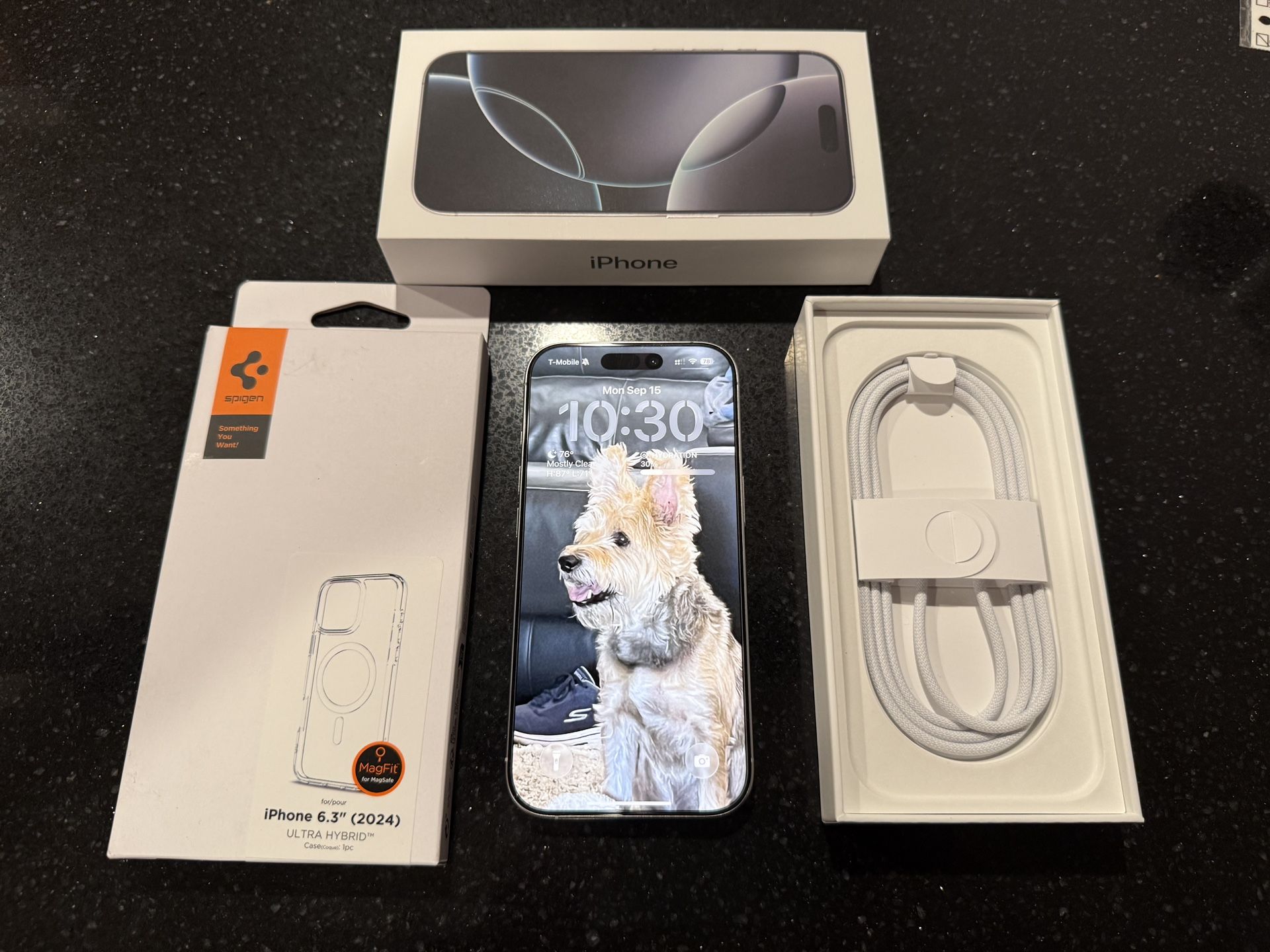 UNLOCKED Apple iPhone 16 Pro 256GB White Titanium