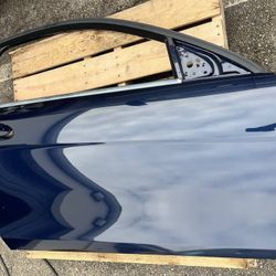 08-14 Mercedes W204 C250 Sedan Front Right Side Exterior Door Shell 890